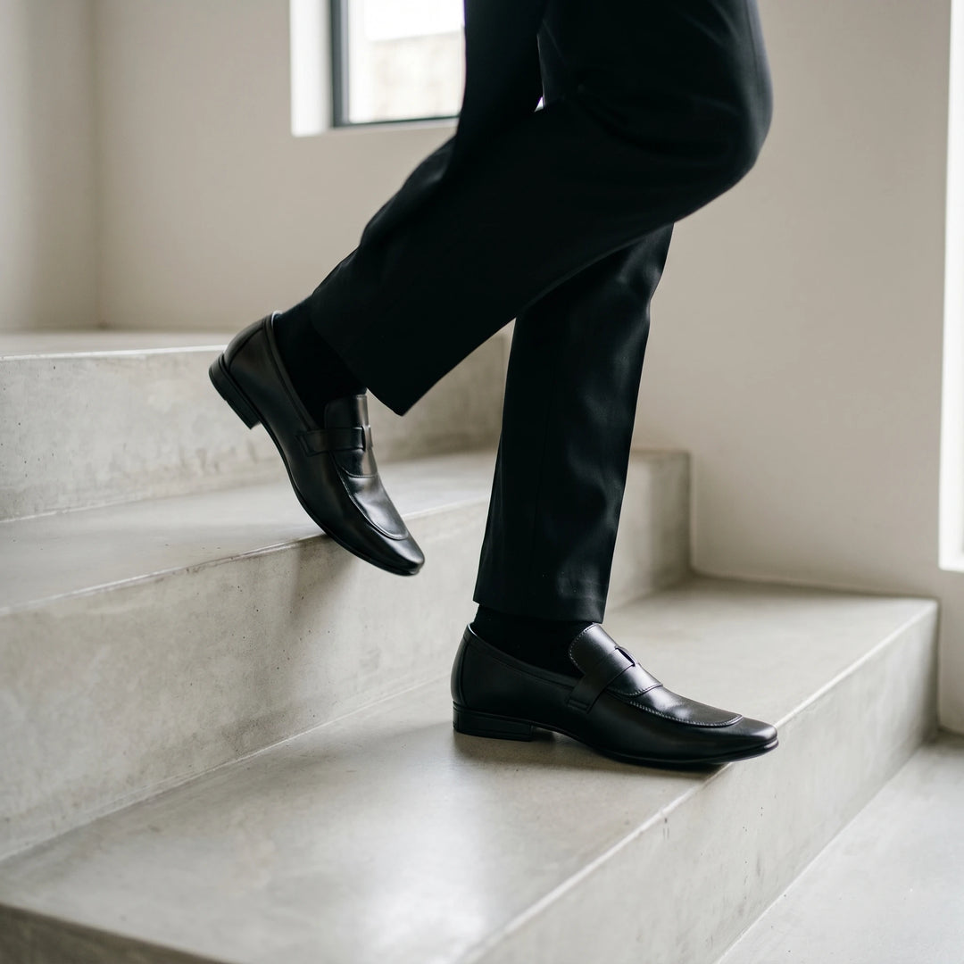 Men's Black Leather Penny Loafers
